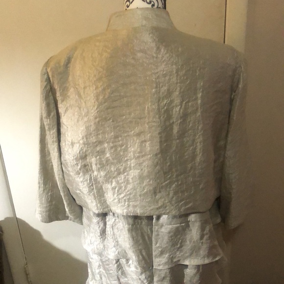 Champagne floor length evening gown. - Picture 5 of 8